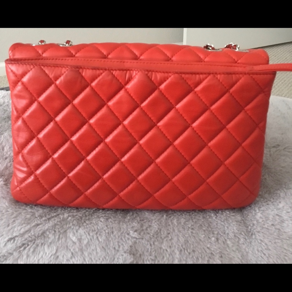 🔥 RED Chanel Maxi Flap Bag 🔥 - Picture 8 of 13